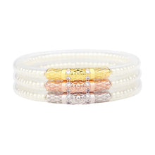 Three Queens White Pearl